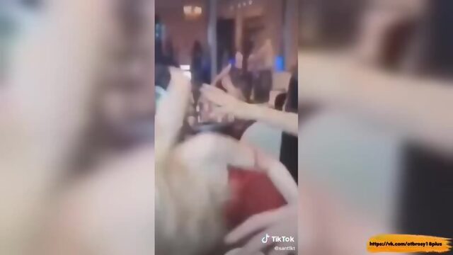 Годный тик-ток  меллстрой бьет под бит