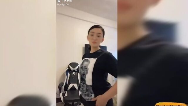 Годный тик-ток  переоделась и показала грудь