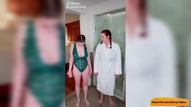 Голый тик-ток  сисястые подружки