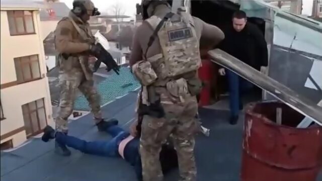 Однажды Эрнест Хемингуэй поспорил что напишет самый короткий рассказ способный растрогать любого