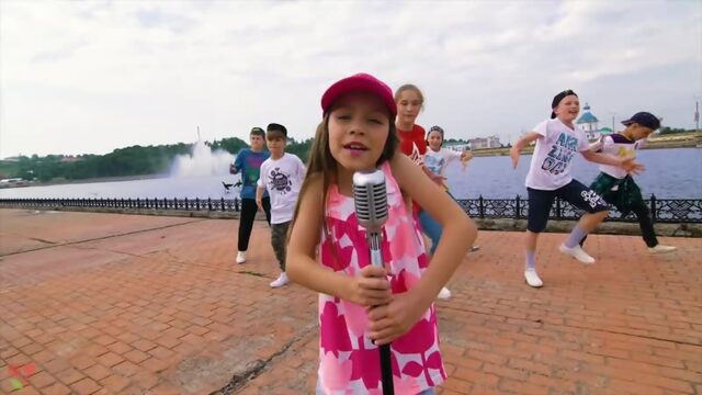 Вики Шоу  Лето в ви вик ш шо л ле лет